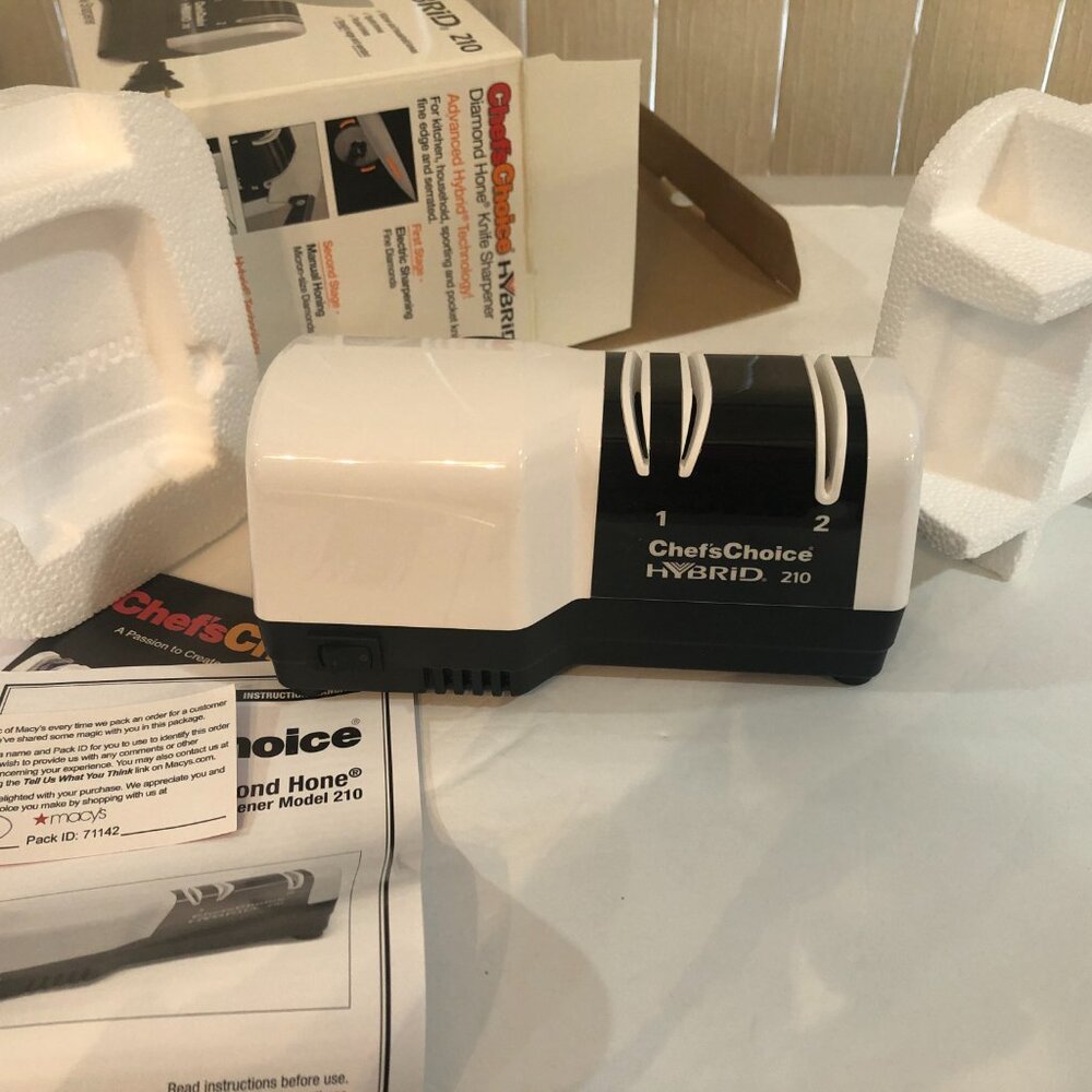 Chef's Choice Diamond Hone Hybrid Knife Sharpener Model 210 NEW